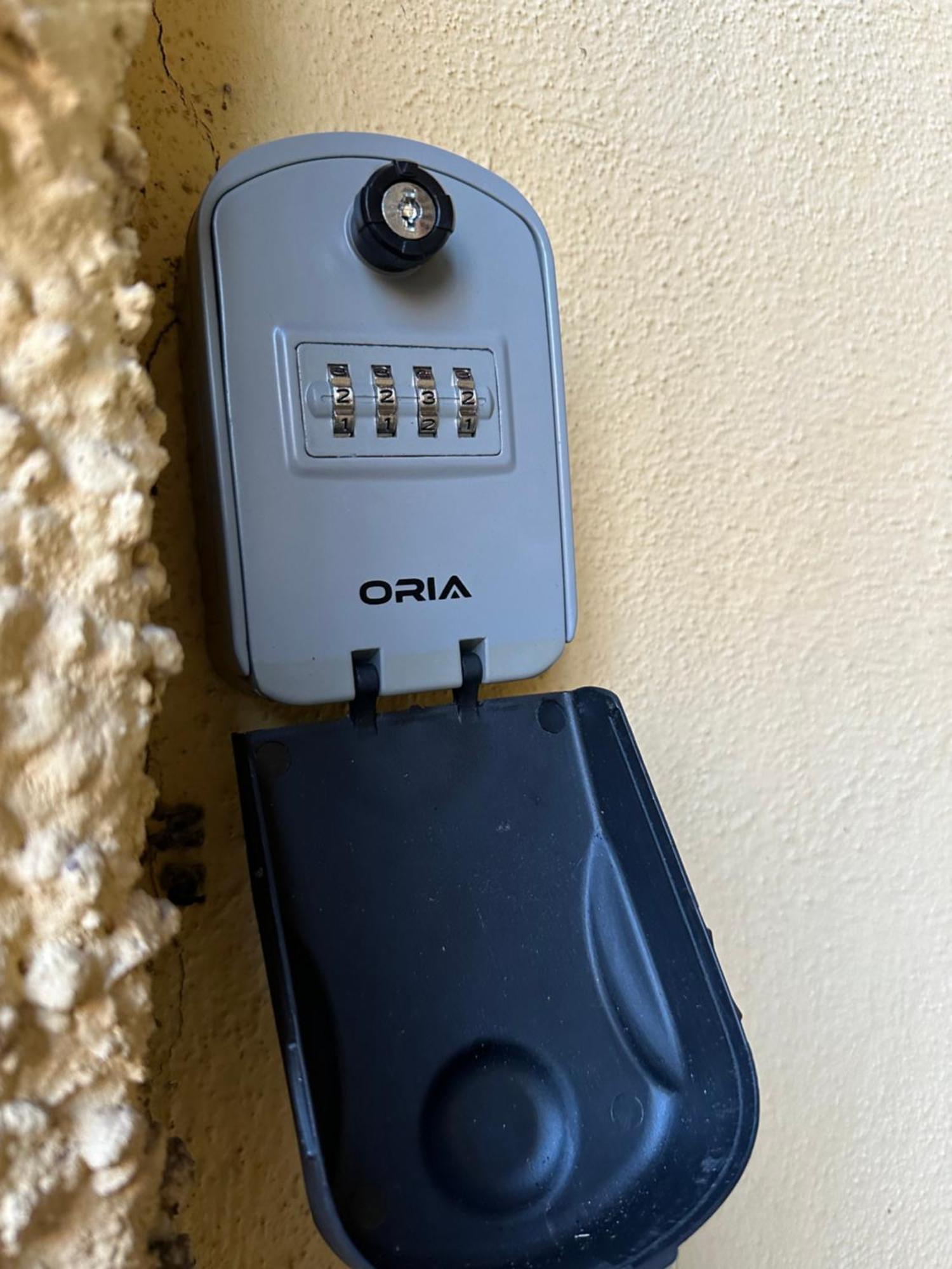Triplex Piscina Churrasqueira Lava E Seca Wi-Fi E 2 Tvs Em Condominio Com 90M2 No Centro De أوباتوبا المظهر الخارجي الصورة