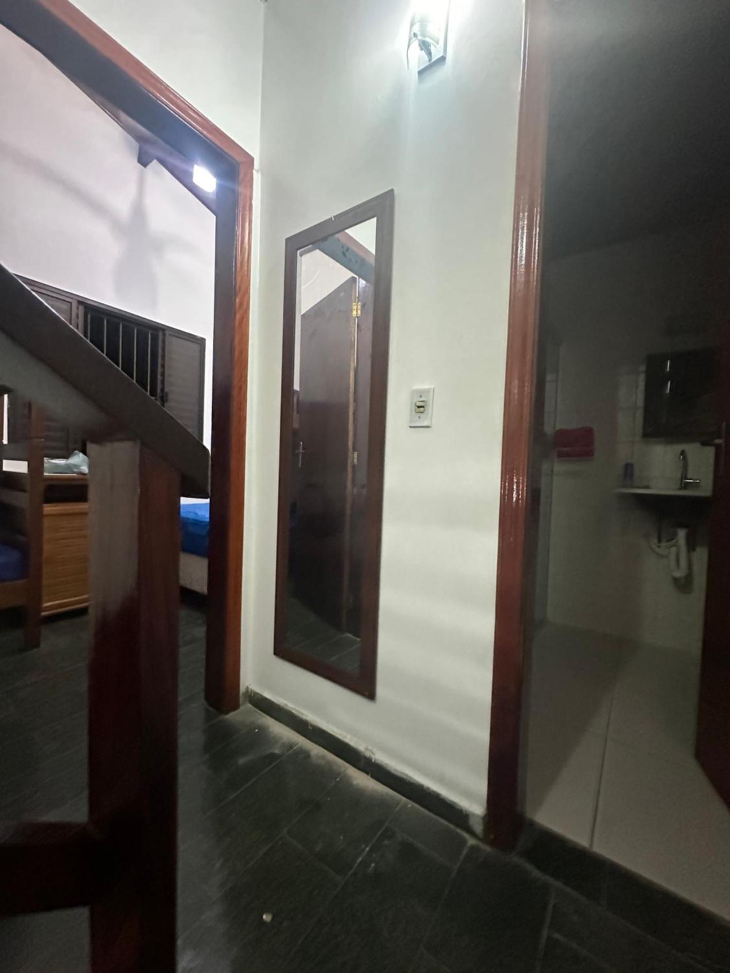 Triplex Piscina Churrasqueira Lava E Seca Wi-Fi E 2 Tvs Em Condominio Com 90M2 No Centro De أوباتوبا المظهر الخارجي الصورة