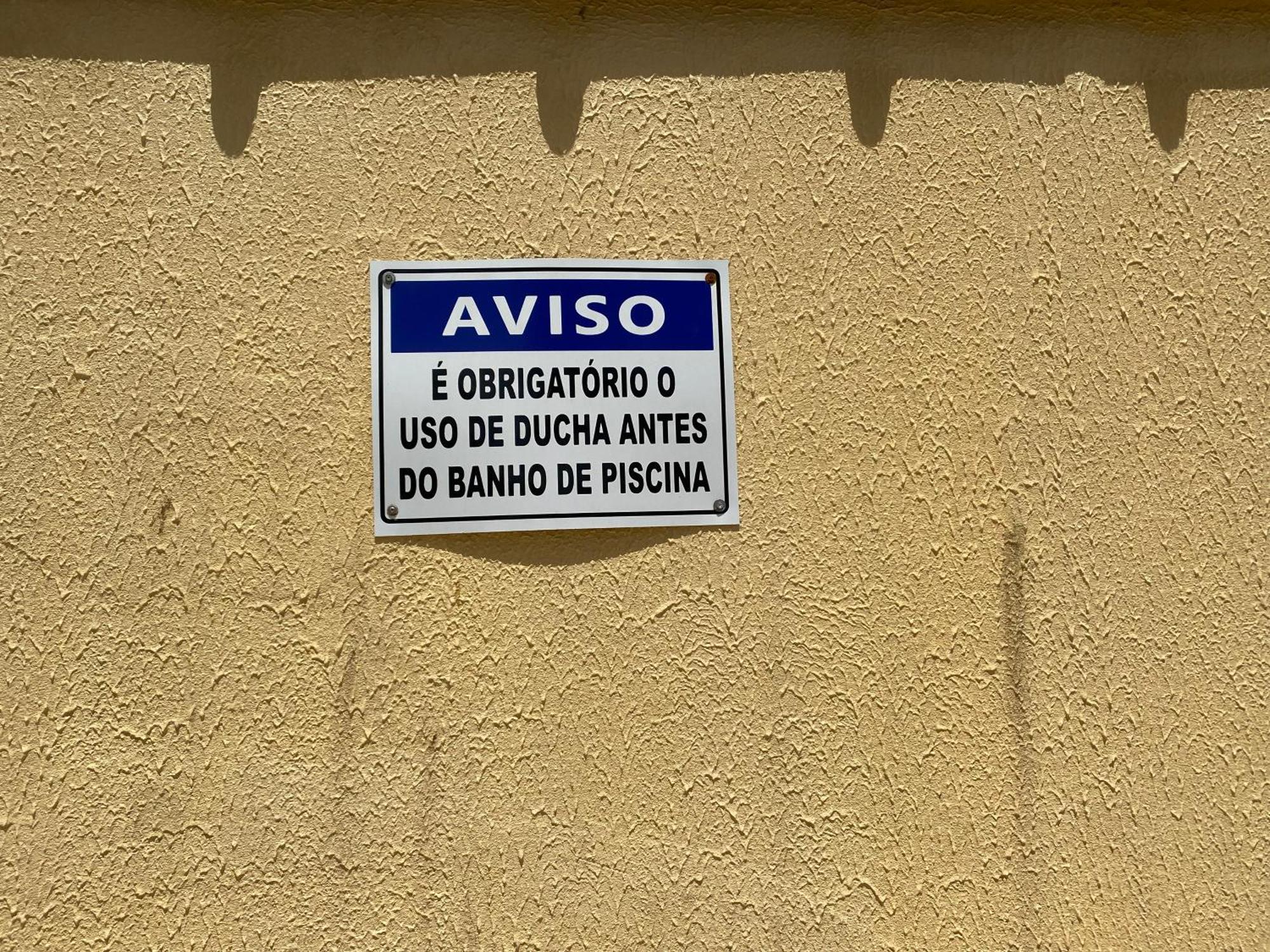 Triplex Piscina Churrasqueira Lava E Seca Wi-Fi E 2 Tvs Em Condominio Com 90M2 No Centro De أوباتوبا المظهر الخارجي الصورة