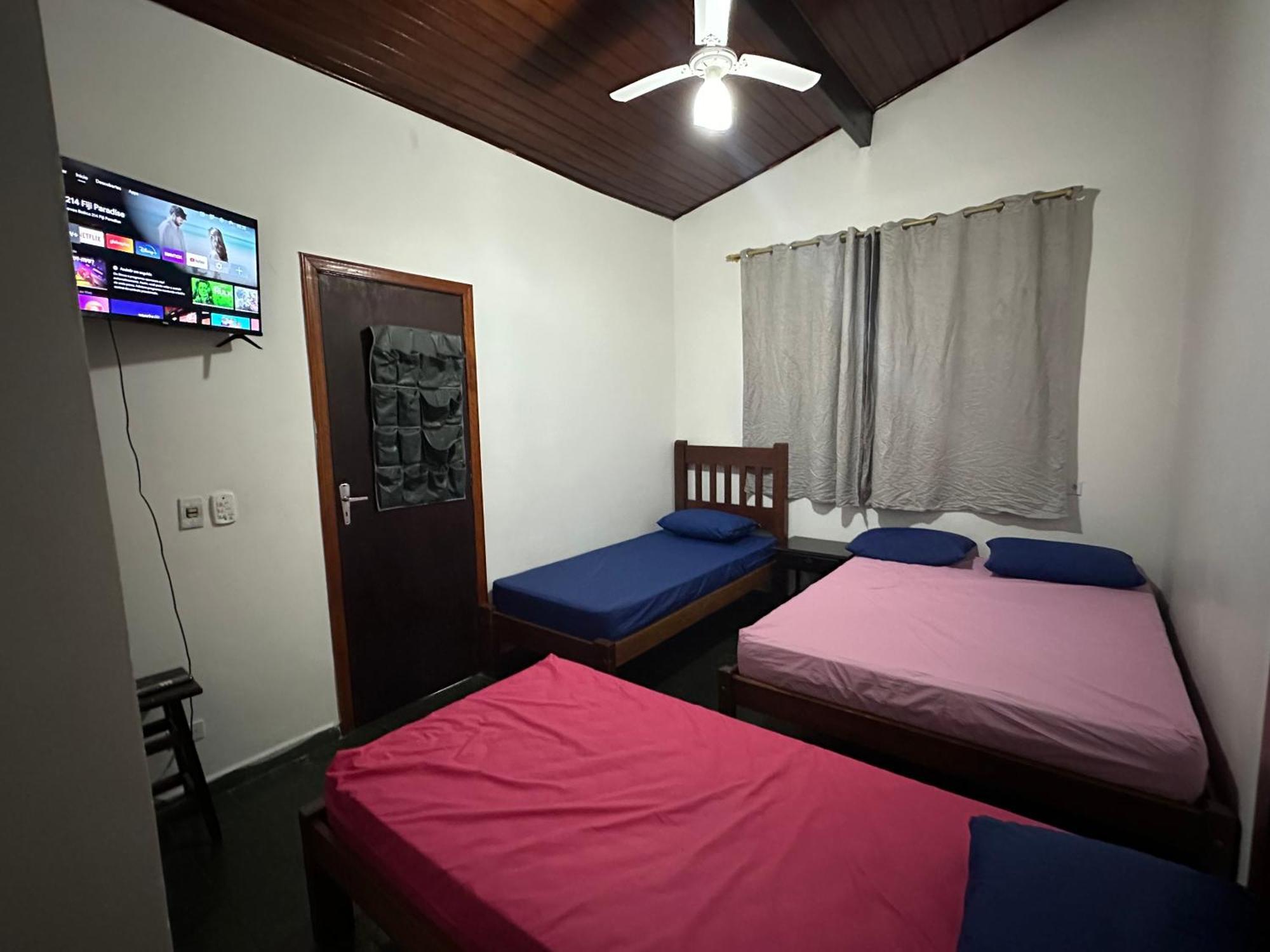 Triplex Piscina Churrasqueira Lava E Seca Wi-Fi E 2 Tvs Em Condominio Com 90M2 No Centro De أوباتوبا المظهر الخارجي الصورة