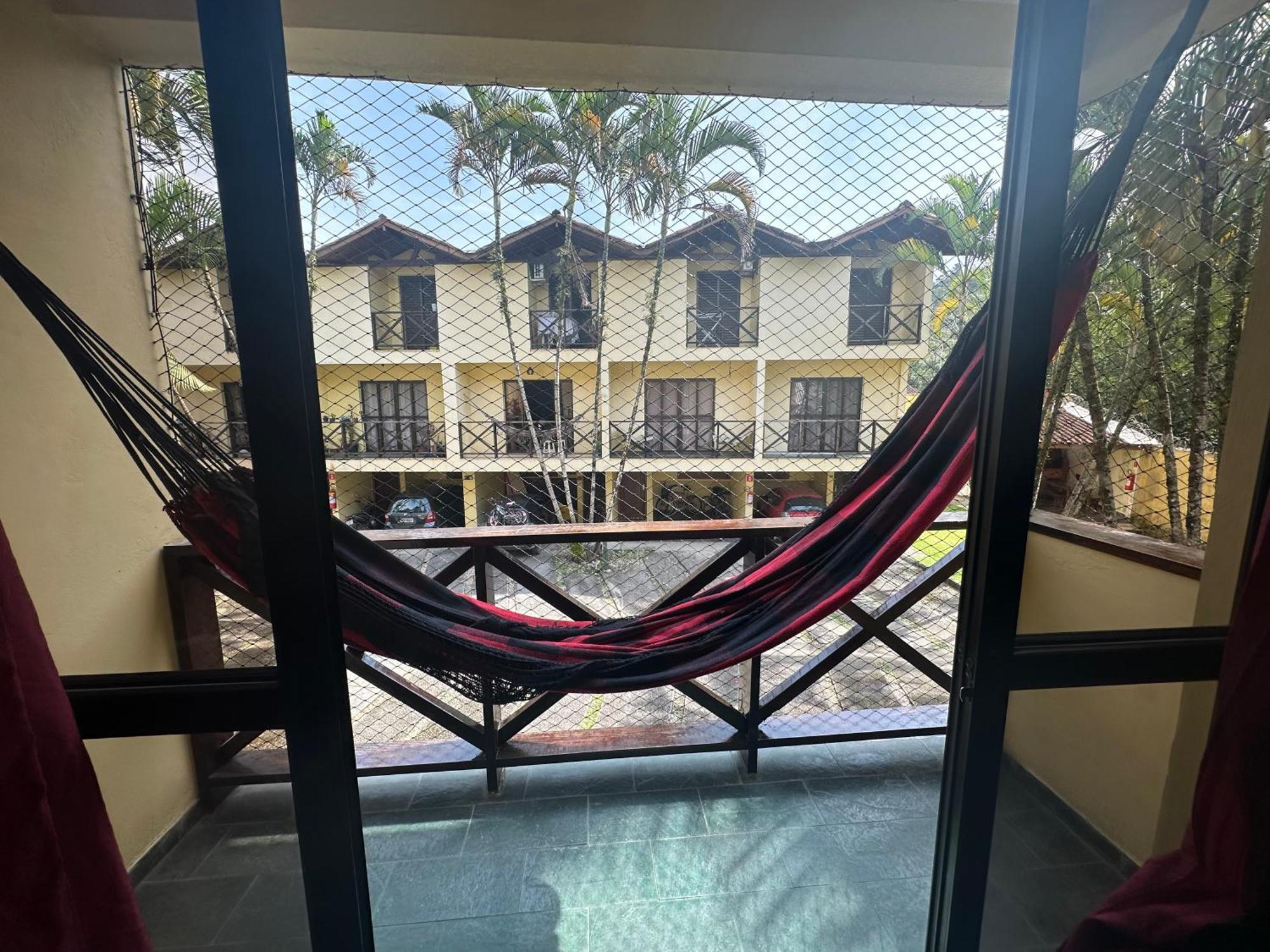 Triplex Piscina Churrasqueira Lava E Seca Wi-Fi E 2 Tvs Em Condominio Com 90M2 No Centro De أوباتوبا المظهر الخارجي الصورة